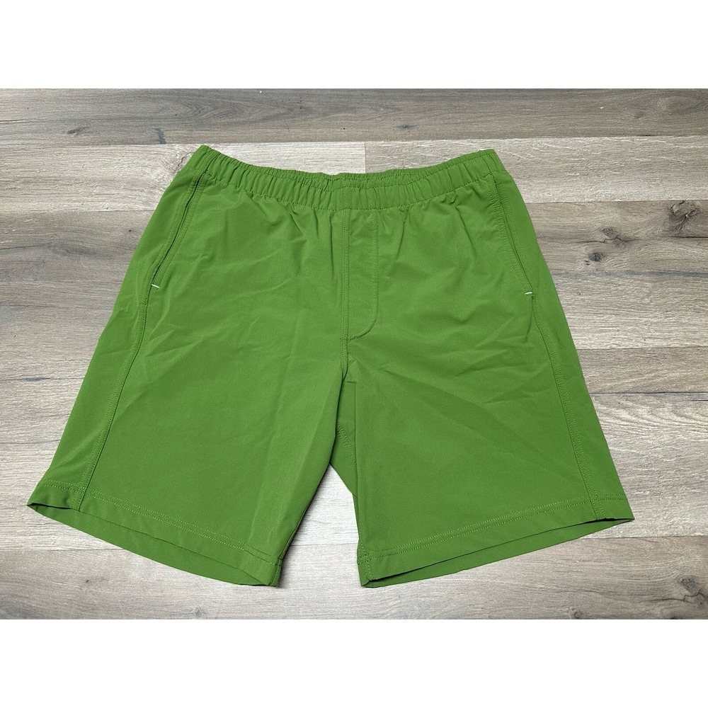Myles Make Moves Men's Size M - Green Standard Fit Mid-Weight Everyday Shorts